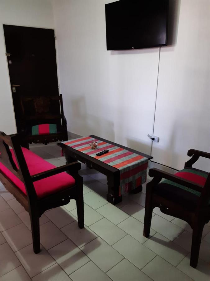 Апартаменти Departamento Plaza Сан-Сальвадор-де-Жужуй Екстер'єр фото